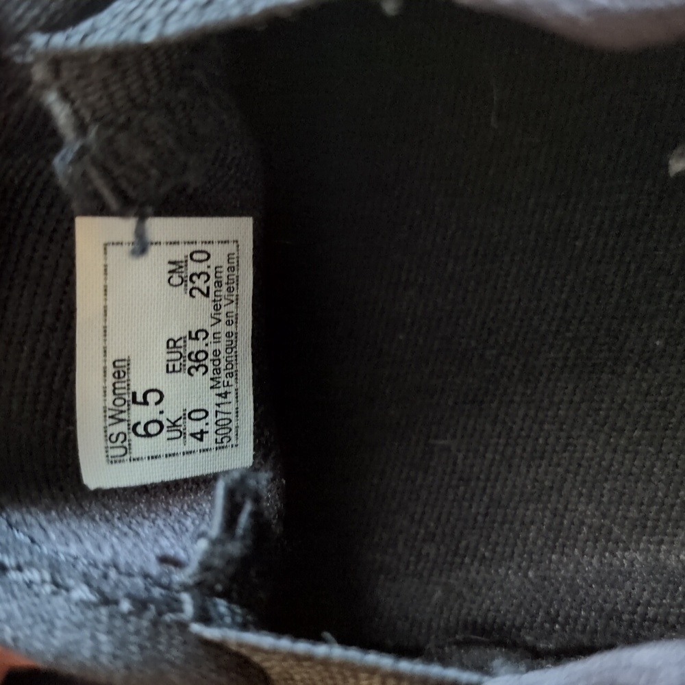 Vans Classic Black Slip-Ons - Picture 4 of 6